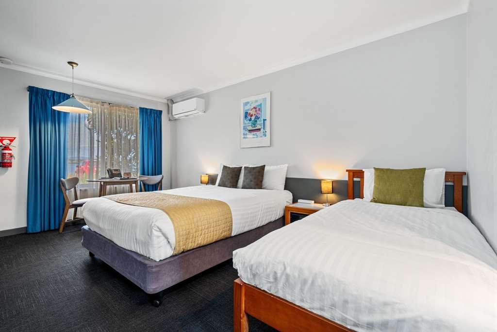 Comfort Inn The Pier Джорджтаун Номер фото